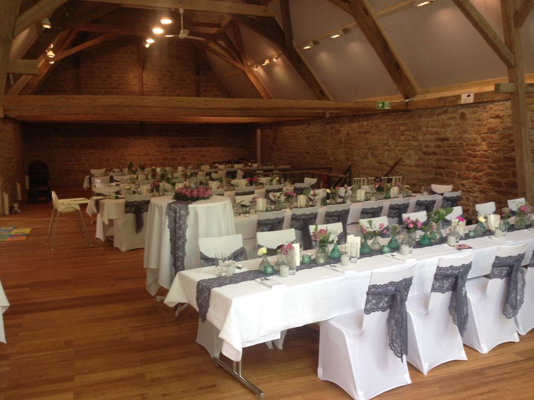 Unser Ausstellungsraum eignet sich auch fr Hochzeiten