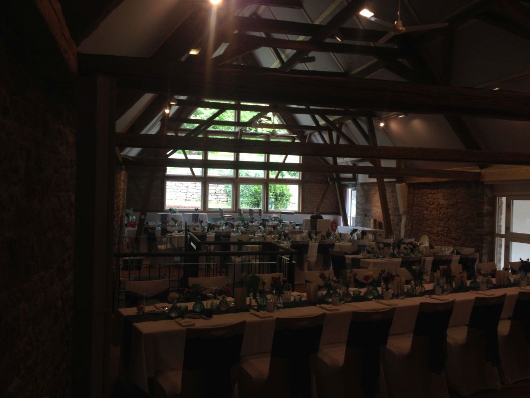 Ausstellungsraum Nhe Heidelberg als Saal fr Hochzeits Blick zum Fenster